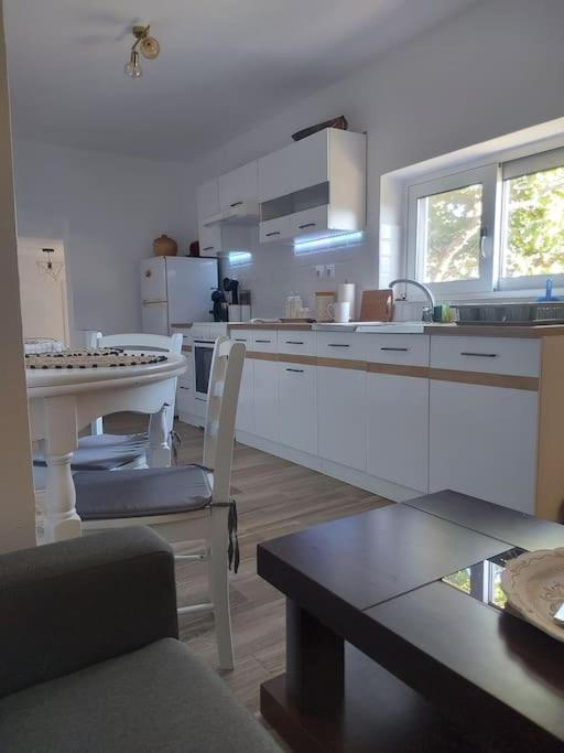 Houlia Home Διαμέρισμα Με Δωρεάν Χώρο Στάθμευσης Stenies Экстерьер фото