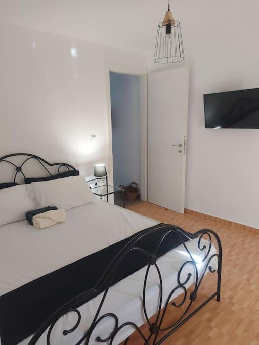 Houlia Home Διαμέρισμα Με Δωρεάν Χώρο Στάθμευσης Stenies Экстерьер фото
