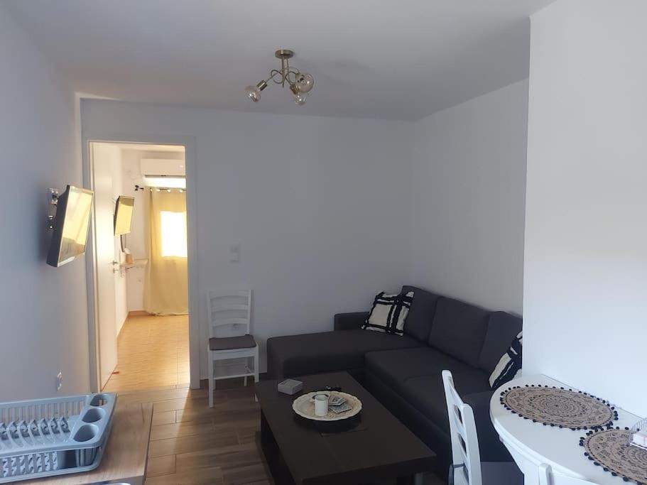 Houlia Home Διαμέρισμα Με Δωρεάν Χώρο Στάθμευσης Stenies Экстерьер фото
